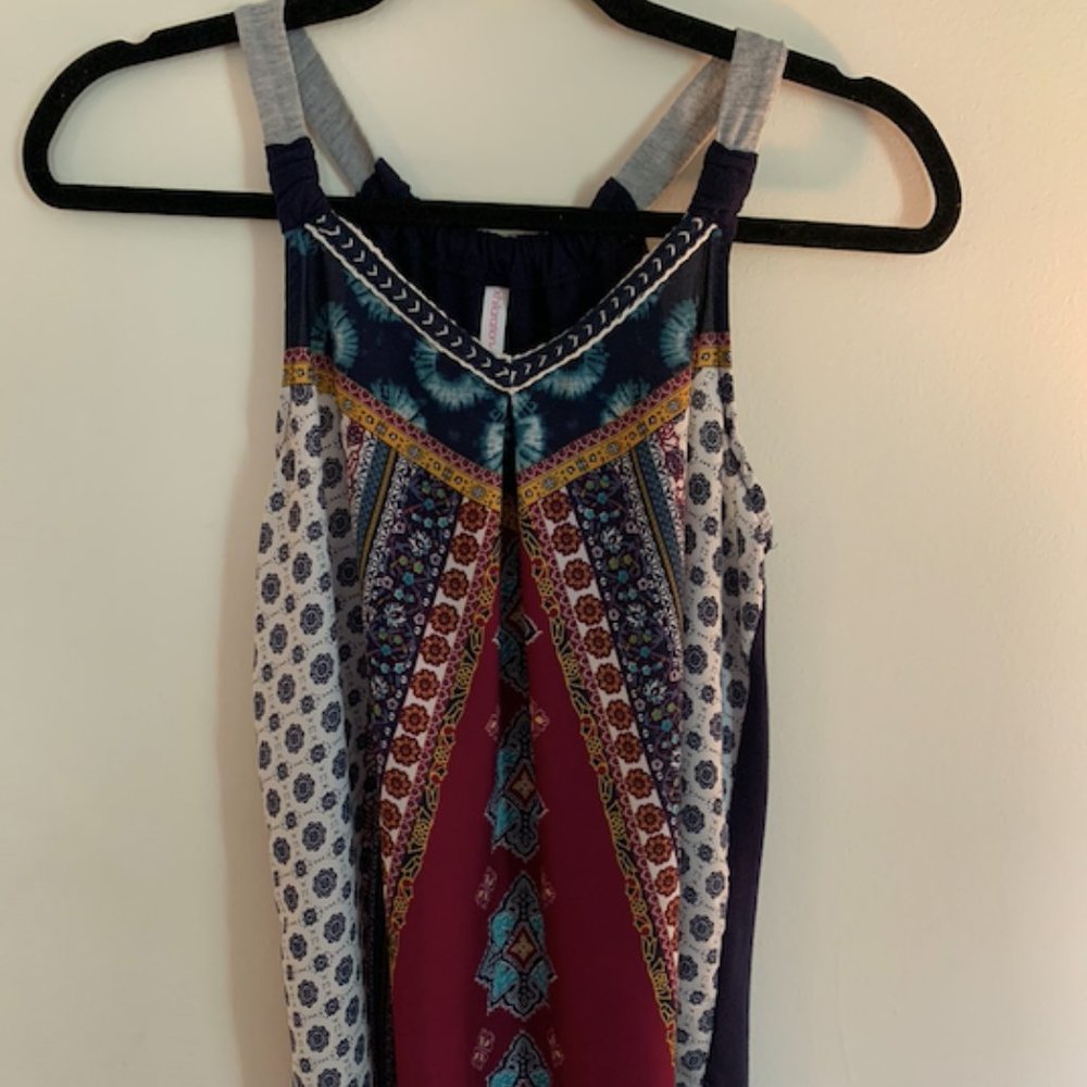 Xhilaration navy floral tank